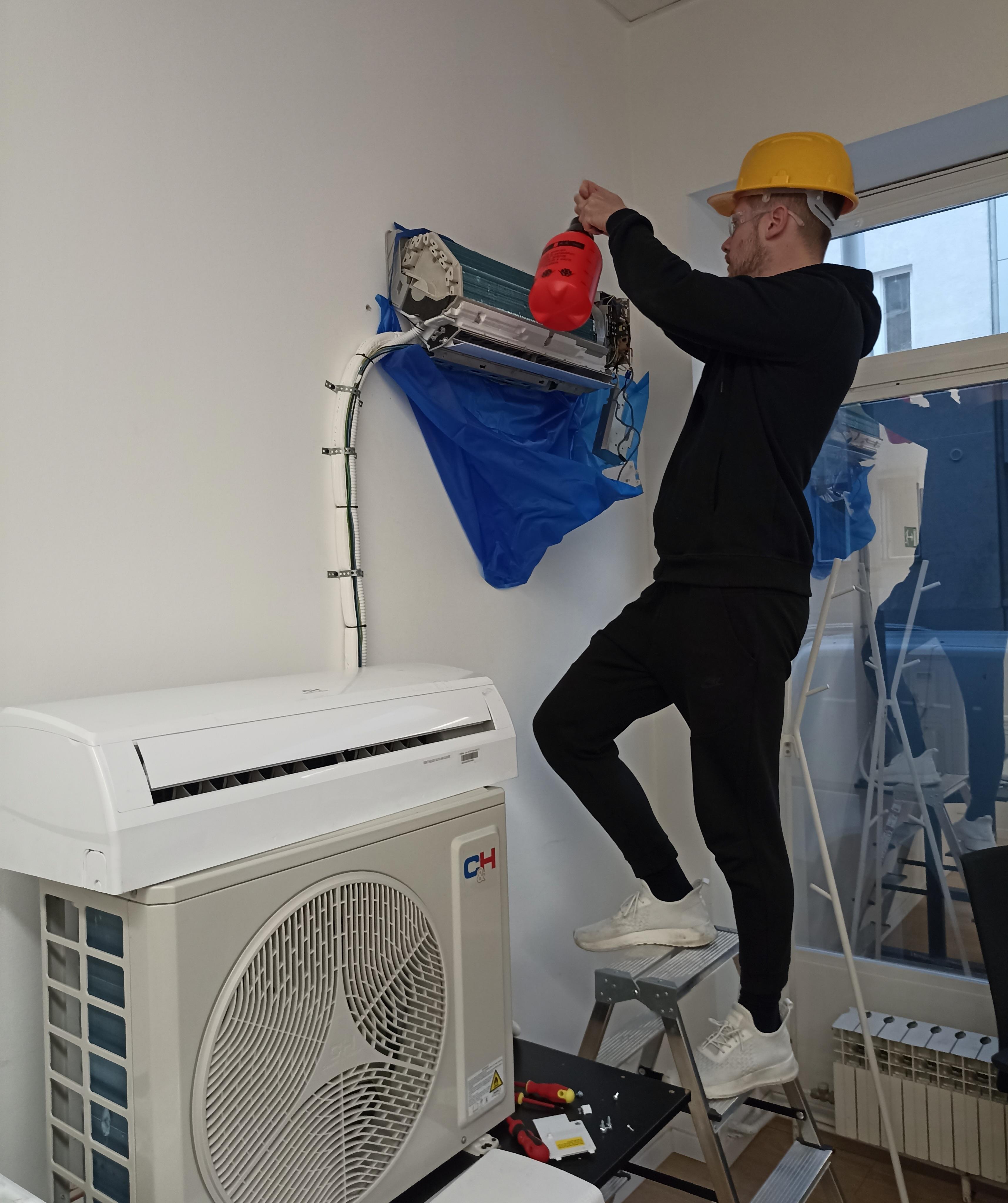 Čestitamo našim polaznicima programa Održavanje sustava klimatizacije i ventilacije, koji su prošli četvrtak uspješno položili završnu pr…